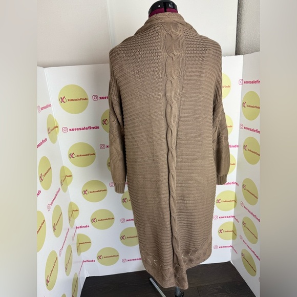 Cozy Brown Knit Sweater - Picture 3 of 4